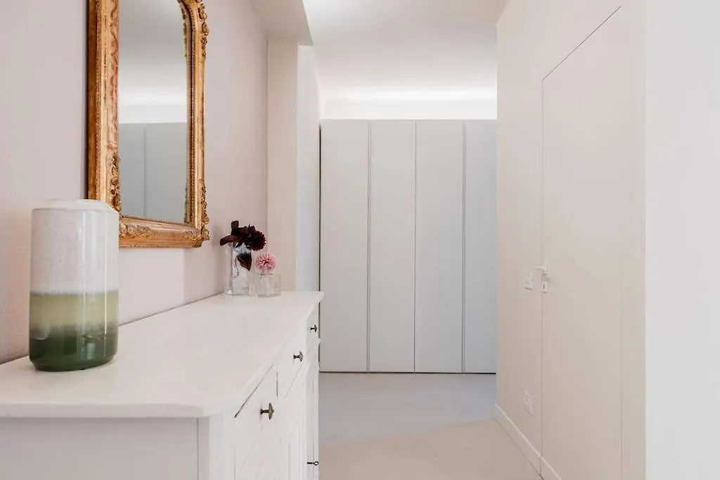 Apartment Petite Suite Vittoria - Brescia City - By Host4U