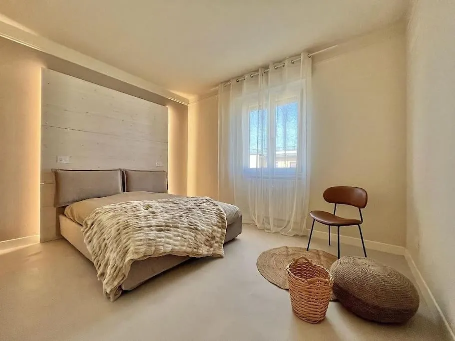 Petite Suite Vittoria - Brescia City - By Host4U Apartment
